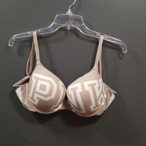 Victoria secret bra.